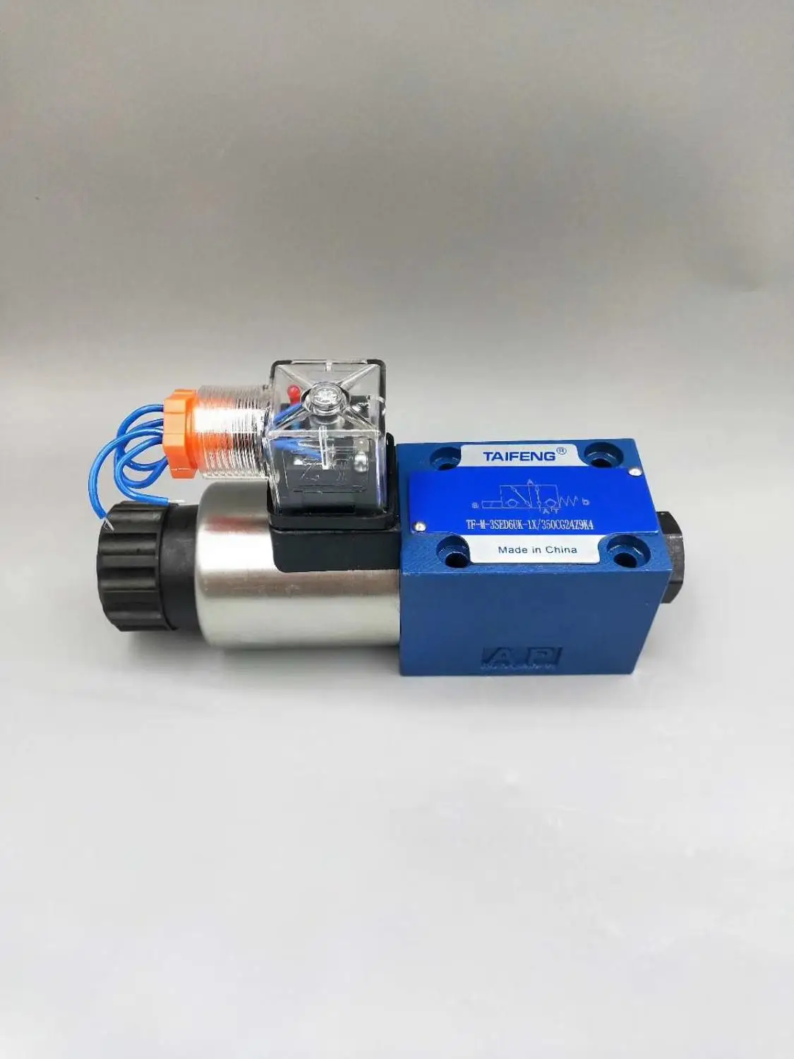 taifeng solenoid directional valve hydraulic valve tf m 3sed6uk 1x/350cg24z9k4 taifeng solenoid directional valve hydraulic valve tf m 3sed6uk 1x/350cg24z9k4